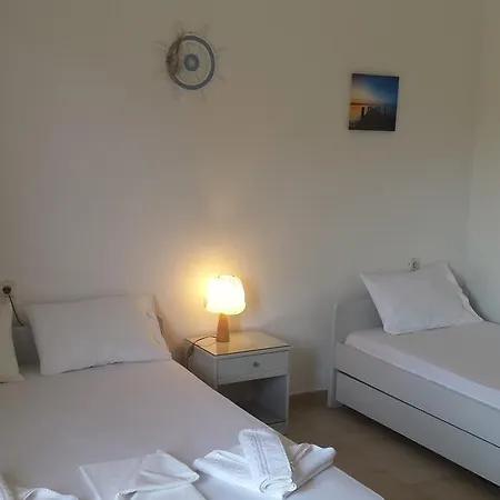 Aparthotel Leonidas