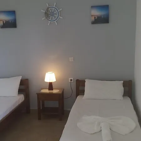 Aparthotel Leonidas