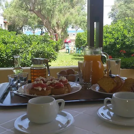 Aparthotel Leonidas