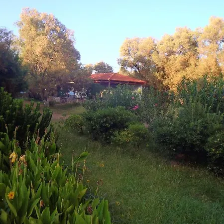 Aparthotel Leonidas